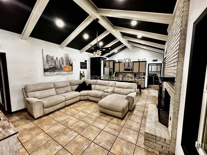 7313 Camelback Dr - Photo 2 of 17