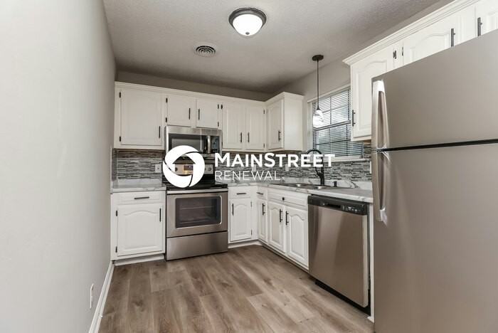 768 Garrison Dr - Photo 6 of 16