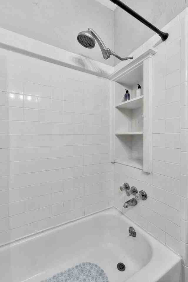 1108 24th St W - Photo 7 of 19