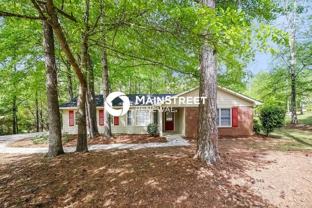 606 Hamlet Ct Se - Photo 1 of 1