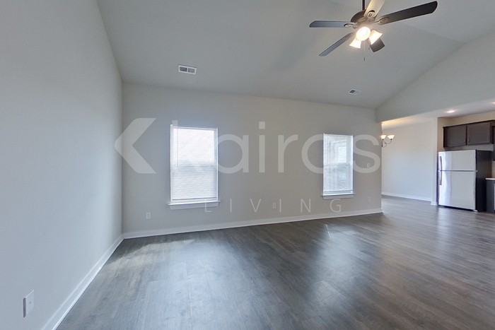 26186 Valley Ridge Rd - Photo 2 of 23