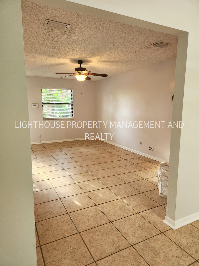 916 Penman Rd #121 - Photo 4 of 21