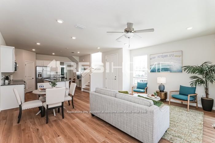 28262 Wave Crest Pl - Photo 6 of 19