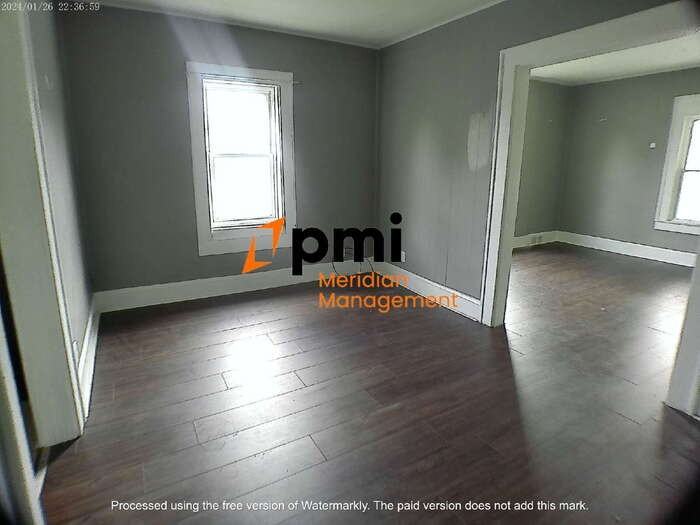 213 Madison Avenue - Photo 4 of 8