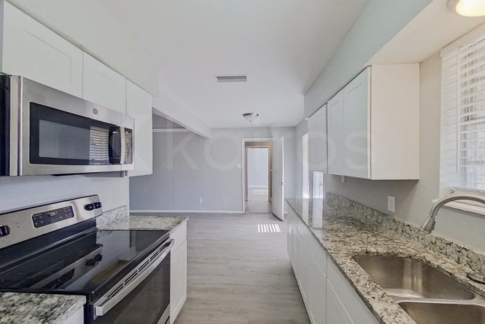 168 Creekview Dr E - Photo 7 of 25