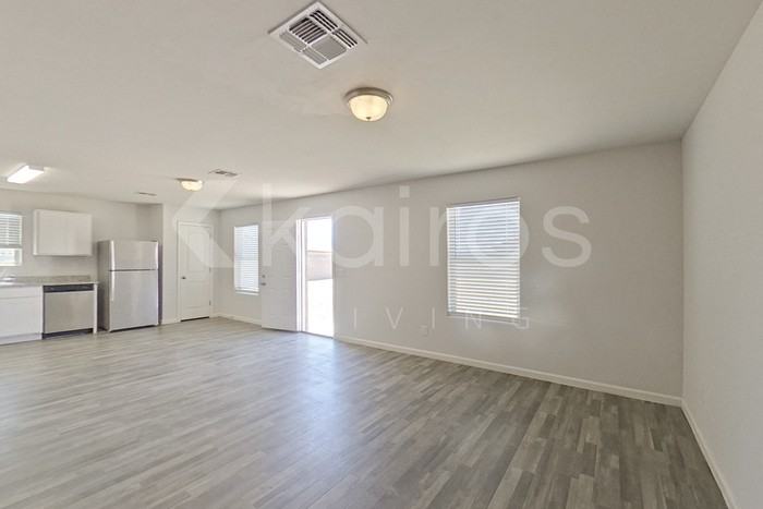 3612 E Koval Dr - Photo 4 of 23