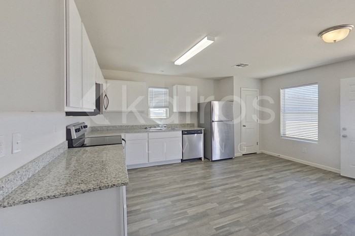 3612 E Koval Dr - Photo 6 of 23