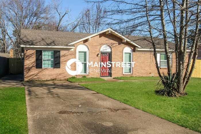 4014 Stowe Street - Photo 4 of 16