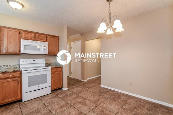 7727 Maradona Drive South - Photo 5 of 18