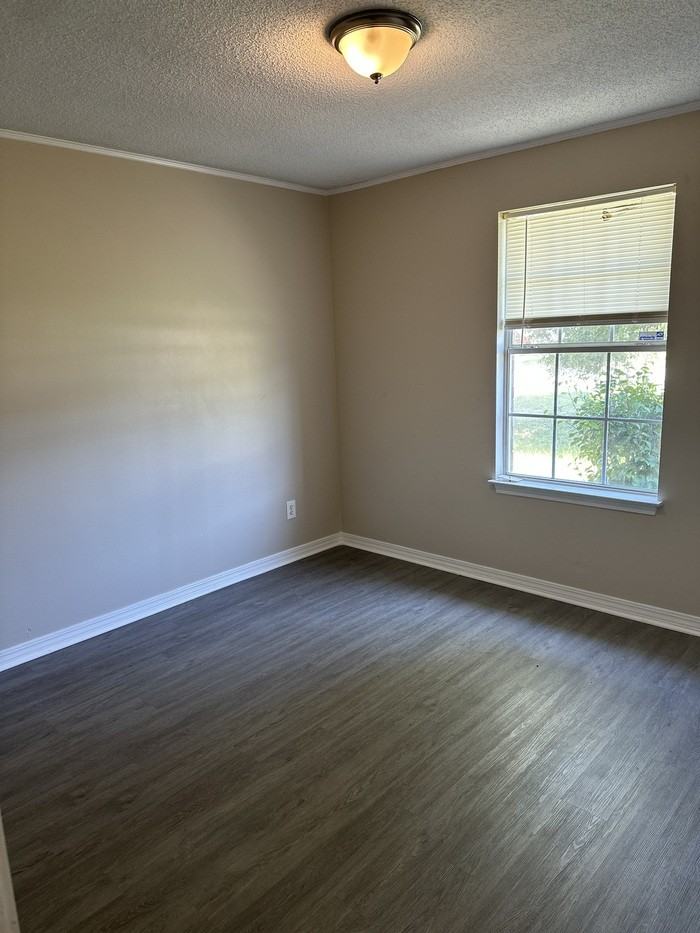 3005 Godwin Lane - Photo 3 of 26