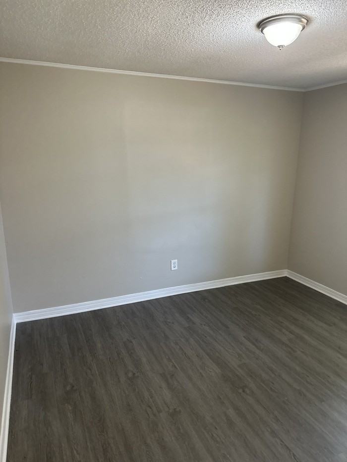 3005 Godwin Lane - Photo 5 of 26