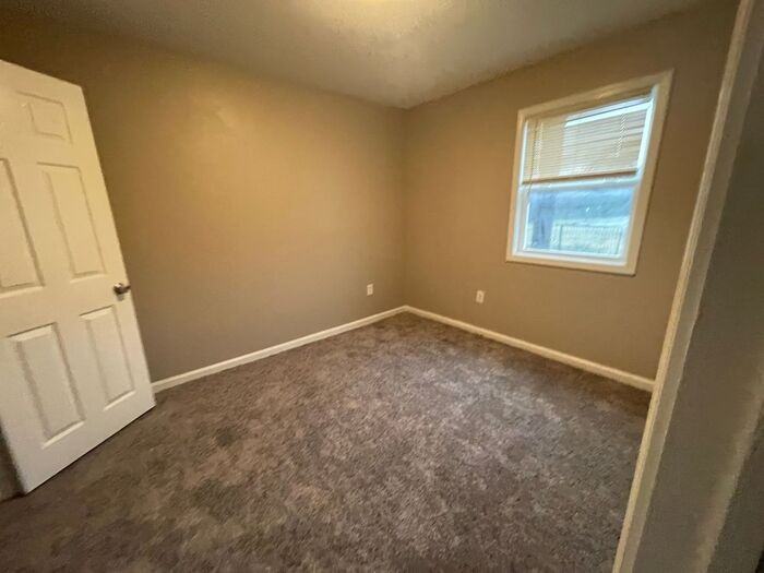 1350 Mayson Turner Rd Nw - Photo 2 of 11