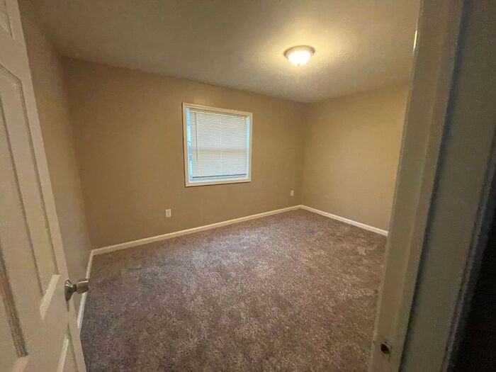 1350 Mayson Turner Rd Nw - Photo 3 of 11