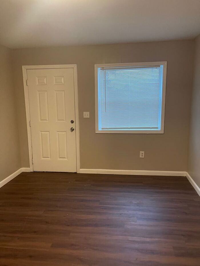 1350 Mayson Turner Rd Nw - Photo 6 of 11