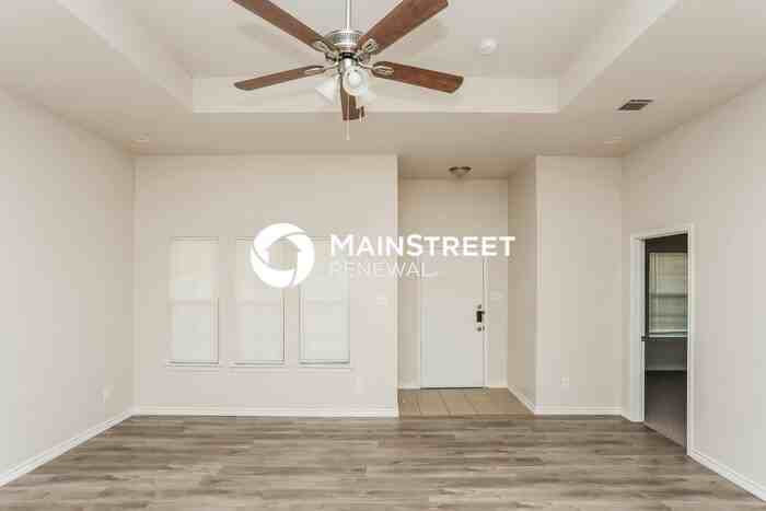 1910 South Uhl Road - Photo 3 of 16