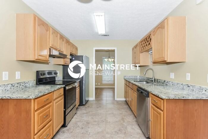 405 Brookview Dr - Photo 4 of 16