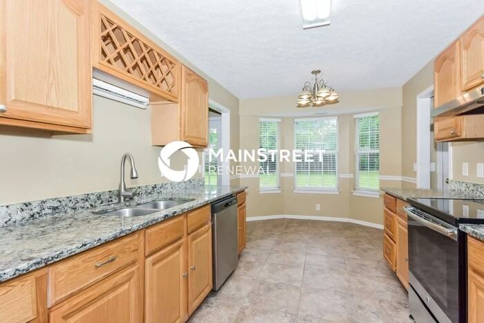 405 Brookview Dr - Photo 5 of 16