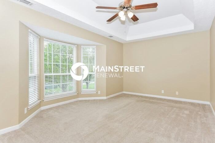 405 Brookview Dr - Photo 7 of 16