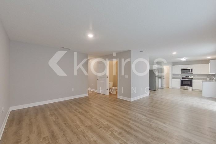 2820 West Andromedae Street - Photo 7 of 28