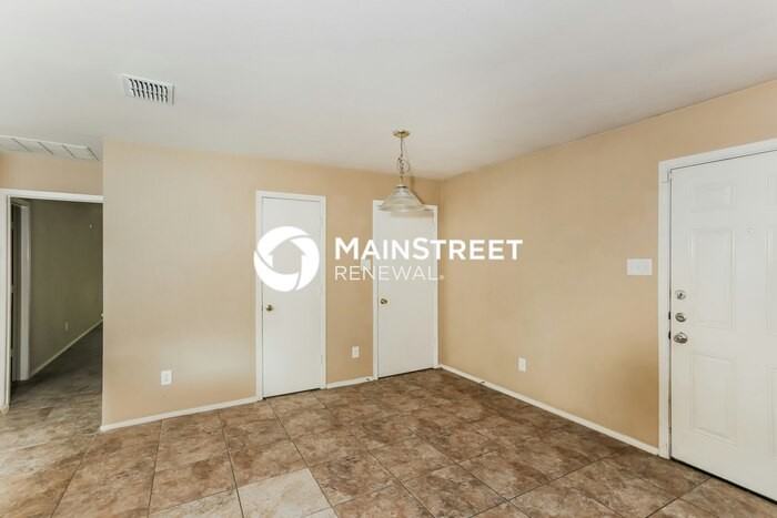 1435 Sax Leigh Dr - Photo 4 of 16