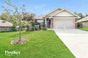 featured image of 221 Hillcrest Dr