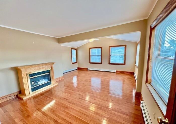 37697 Mast Ct - Photo 6 of 11