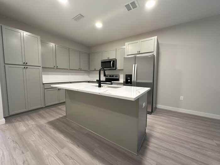 469 Westgate Way #469 - Photo 5 of 17