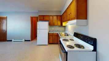 featured image of 202 S 5th St #2