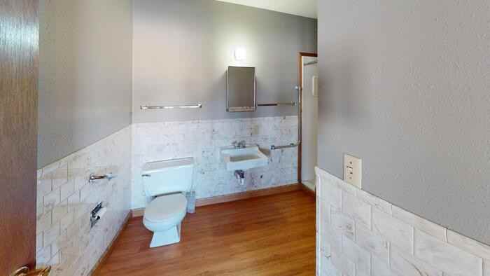 202 S 5th St #2 - Photo 3 of 6