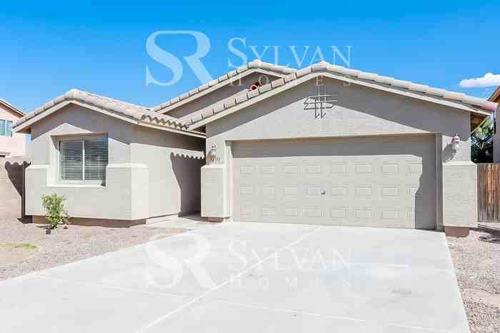 17393 North Carmen Avenue - Photo 3 of 16