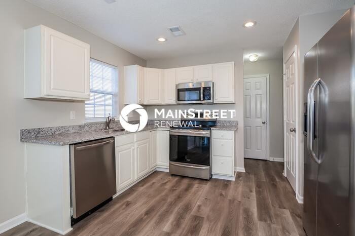 6918 Karnak Ct - Photo 6 of 17