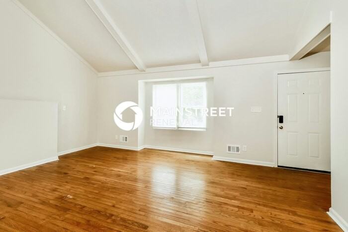 11315 Prince George Ct - Photo 4 of 16