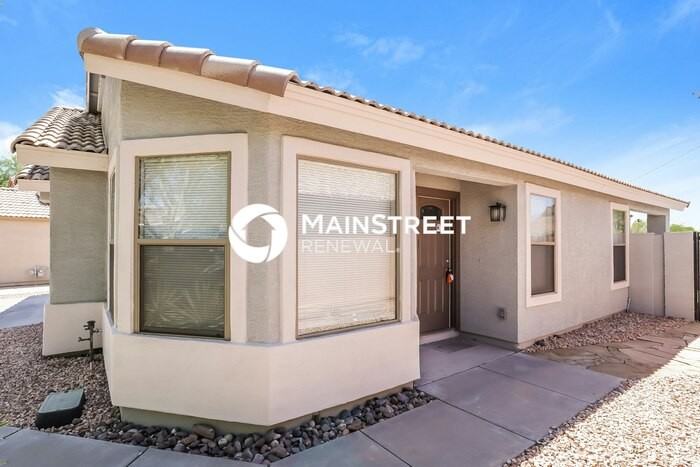 1815 E Hamel Way - Photo 2 of 16