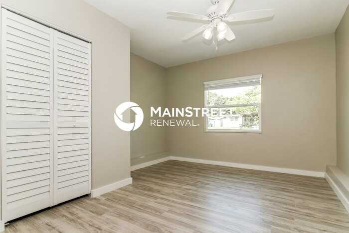 9537 Groveland St - Photo 7 of 16