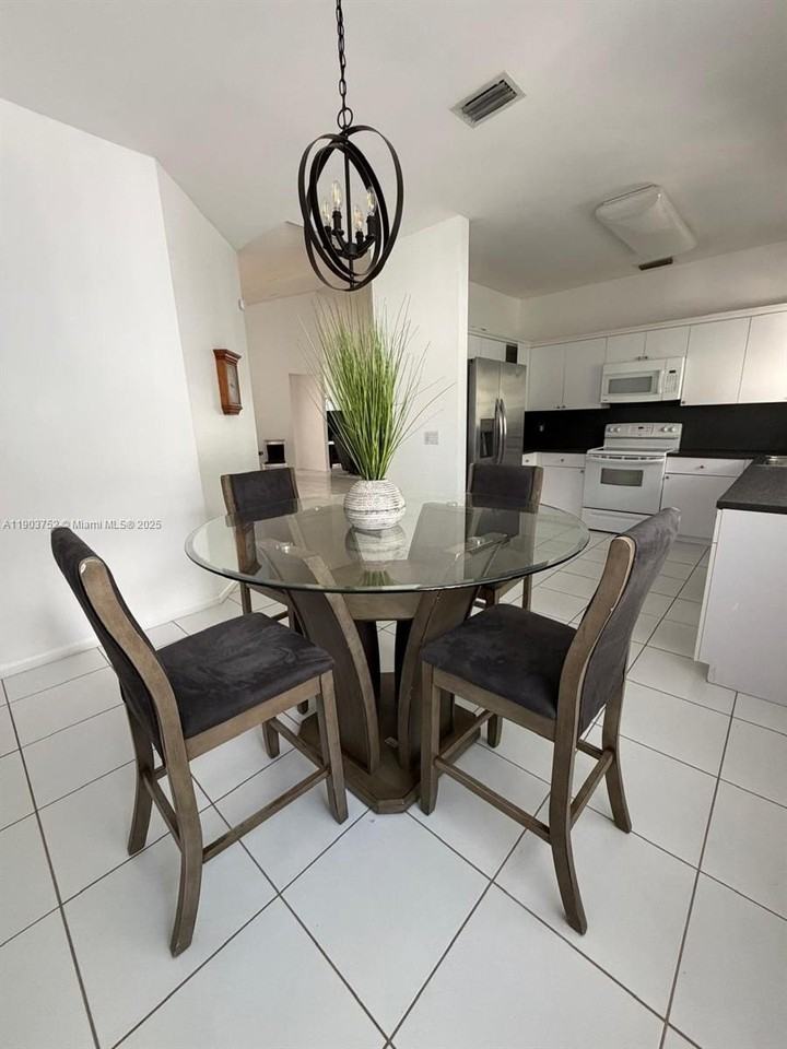 11690 Briarwood Cir #4 - Photo 7 of 25