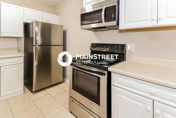 1146 Busac Ave - Photo 6 of 15