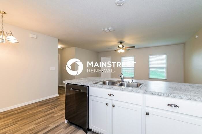 231 Begonia Ln - Photo 6 of 15