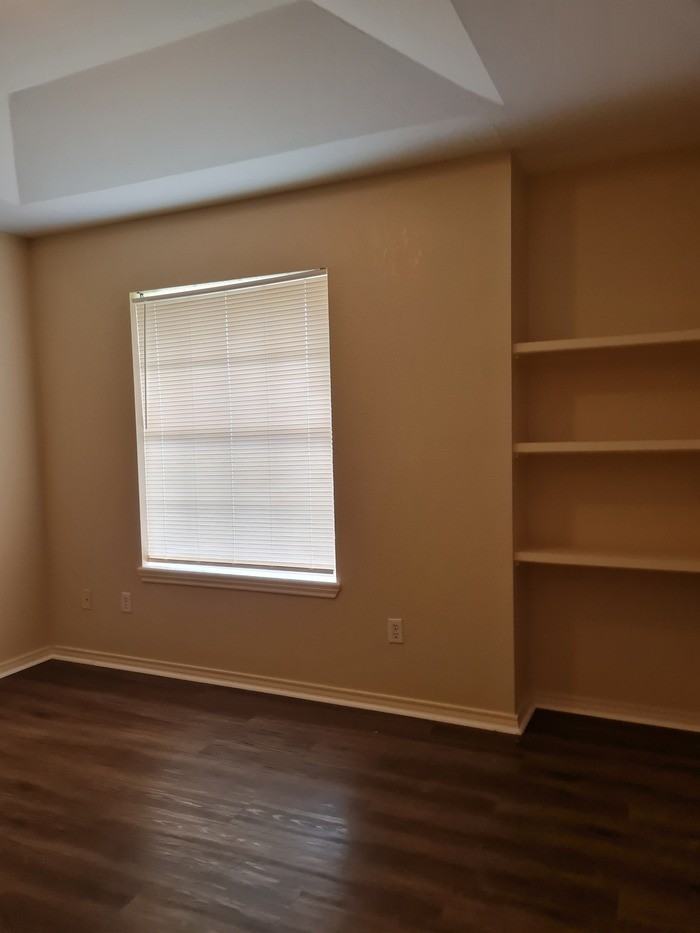 1805 Dixieland Rd #105 - Photo 7 of 15