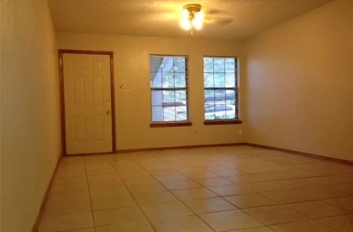 1075 Rio Rico Rd #11 - Photo 6 of 9