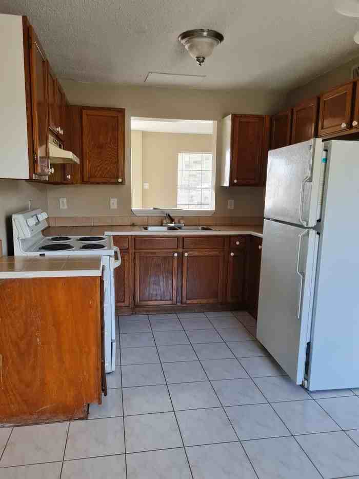 2400 North 31st Street #3 - Photo 5 of 9