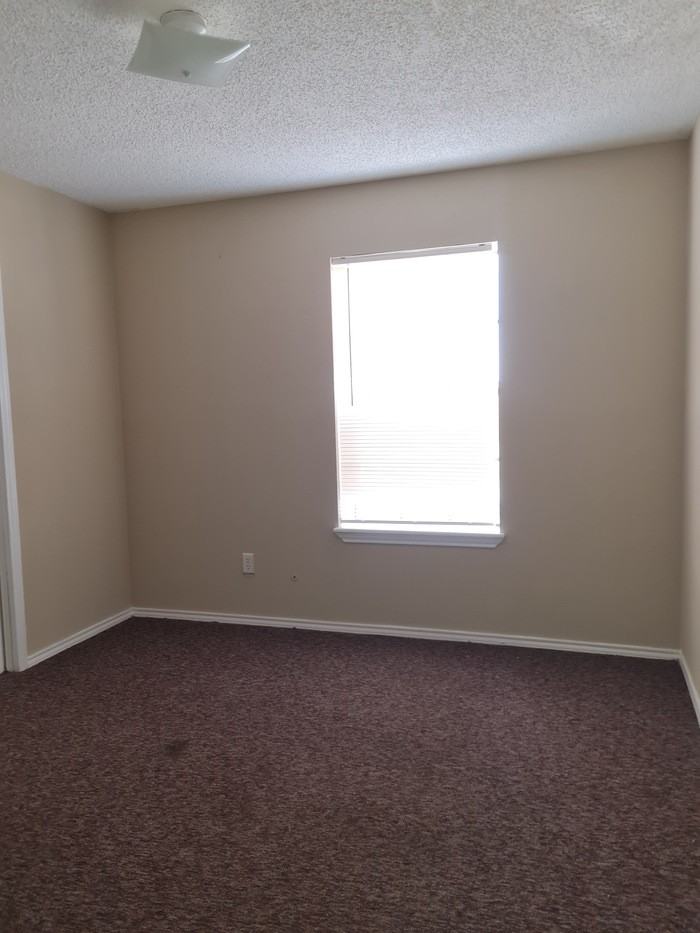 2400 North 31st Street #3 - Photo 6 of 9