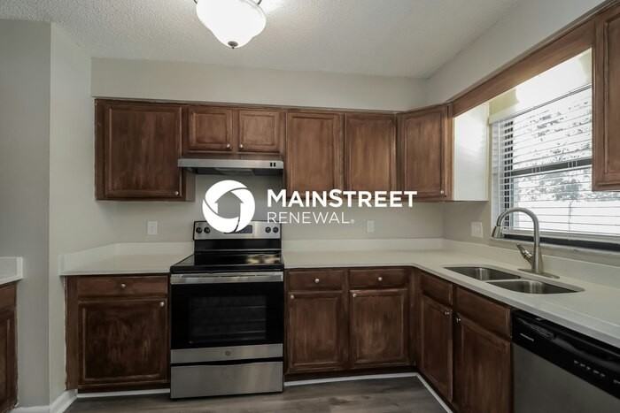 1001 Wildwood Boulevard - Photo 5 of 16