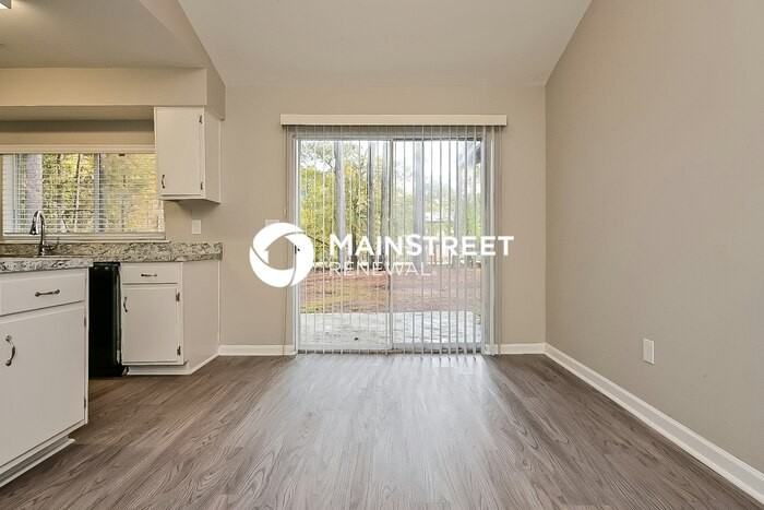 8974 Homewood Dr - Photo 5 of 16