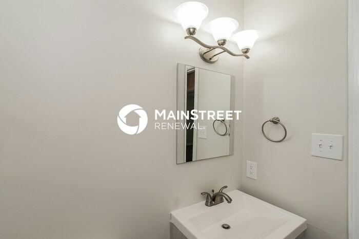 5821 Whisper Wood Rd - Photo 7 of 15