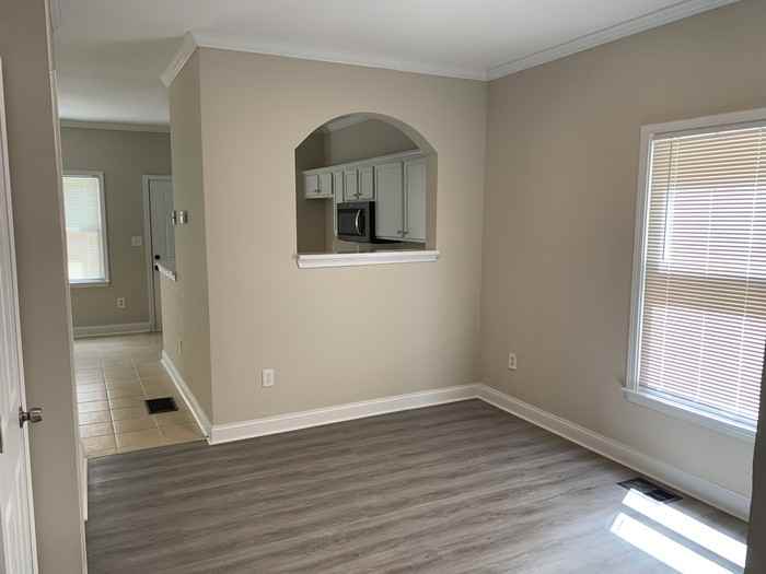 668 Smith St Sw - Photo 2 of 30