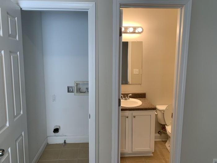 668 Smith St Sw - Photo 4 of 30