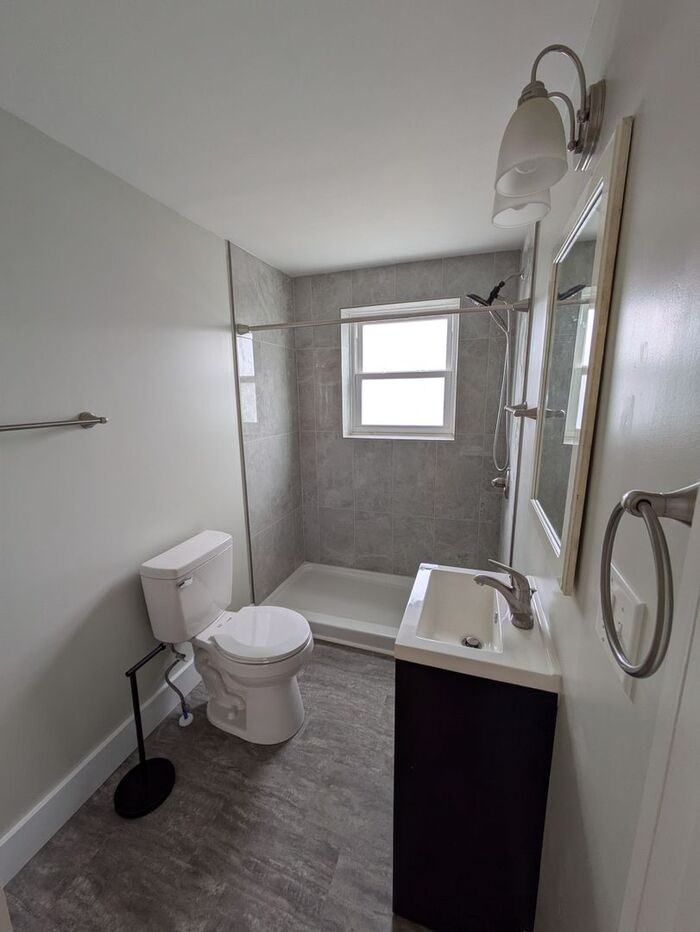 2227 Main Ave Nw #C - Photo 6 of 8