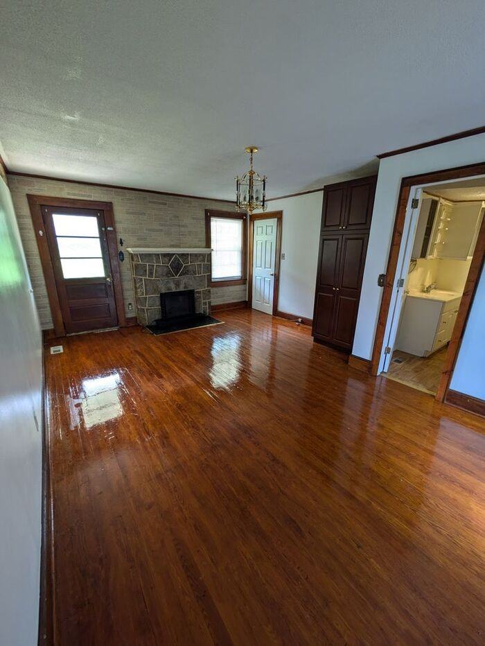 2207 19th Ave Se - Photo 3 of 12