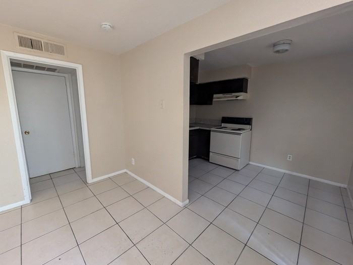 1751 E Virginia Ave #1 - Photo 7 of 12