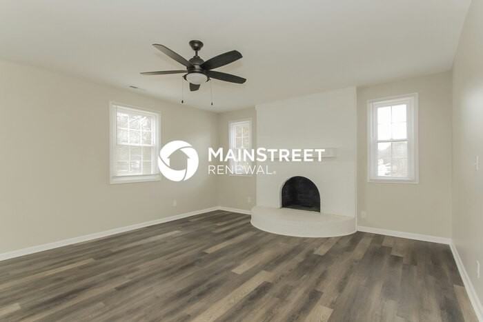10019 Arbordale Ave - Photo 3 of 15